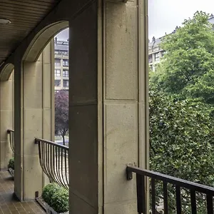 Always Easy I Bermingham Apartment